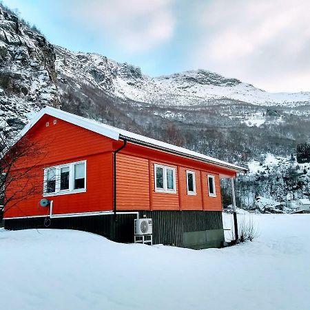Steinsholen Holiday Home Flåm Extérieur photo